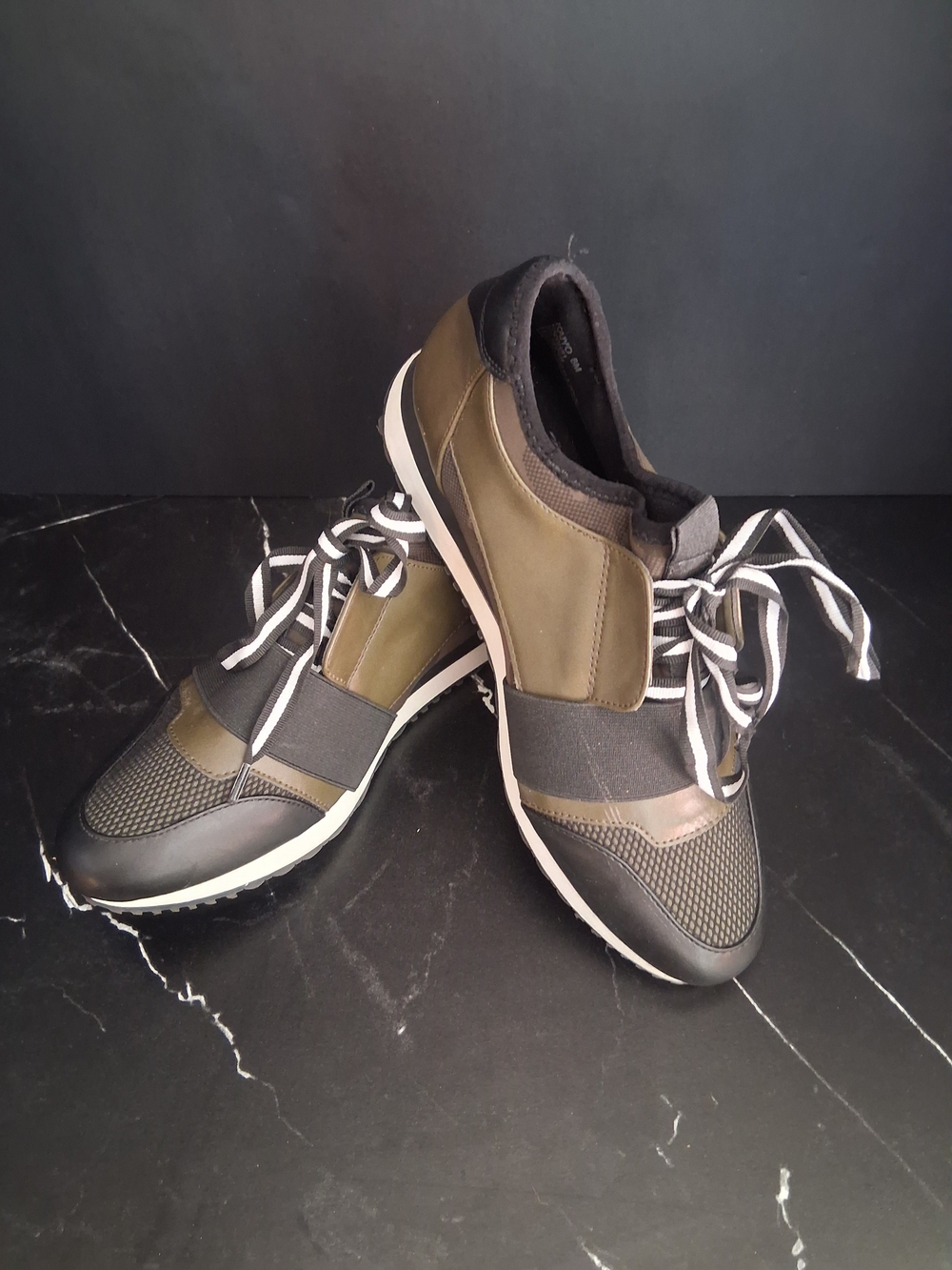 Steve Madden Olive Geen Black Womens Sneakers 8M Mesh Toe Panels Camoflauge Fall
